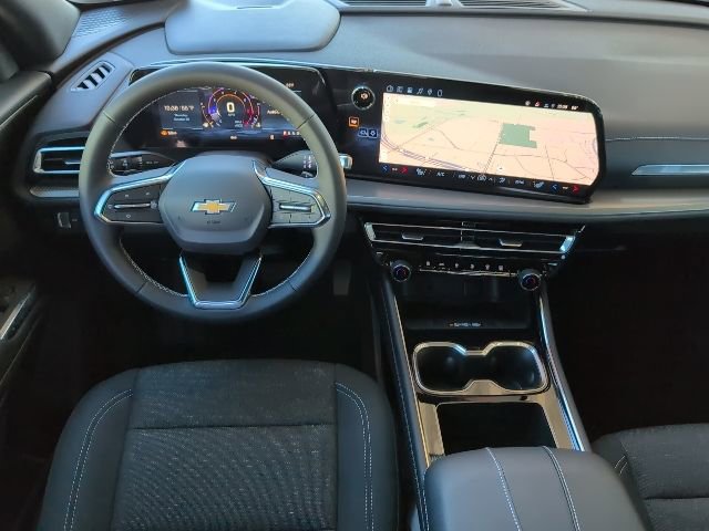 New 2026 Chevrolet Traverse LT w/ Driver Confidence Package image 4