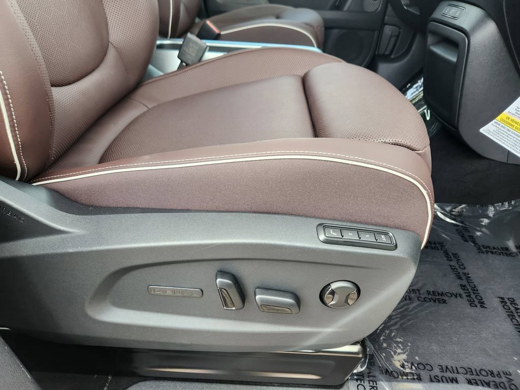 New 2025 Volkswagen ID. Buzz Pro S RWD image 16