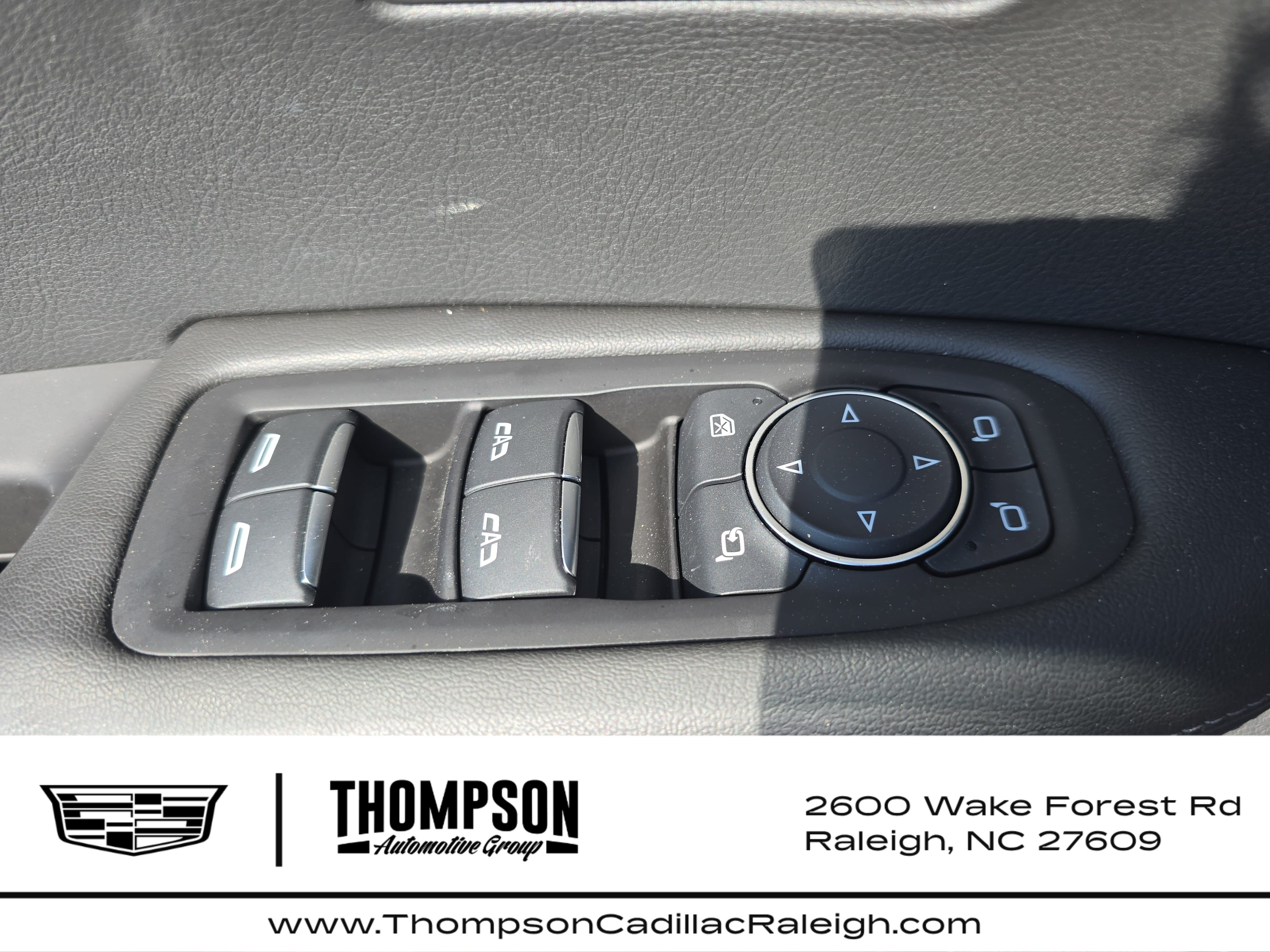 New 2025 Cadillac XT6 Luxury FWD image 28