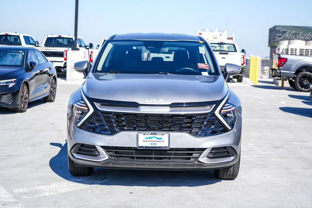 Used 2024 Kia Sportage EX FWD image 2