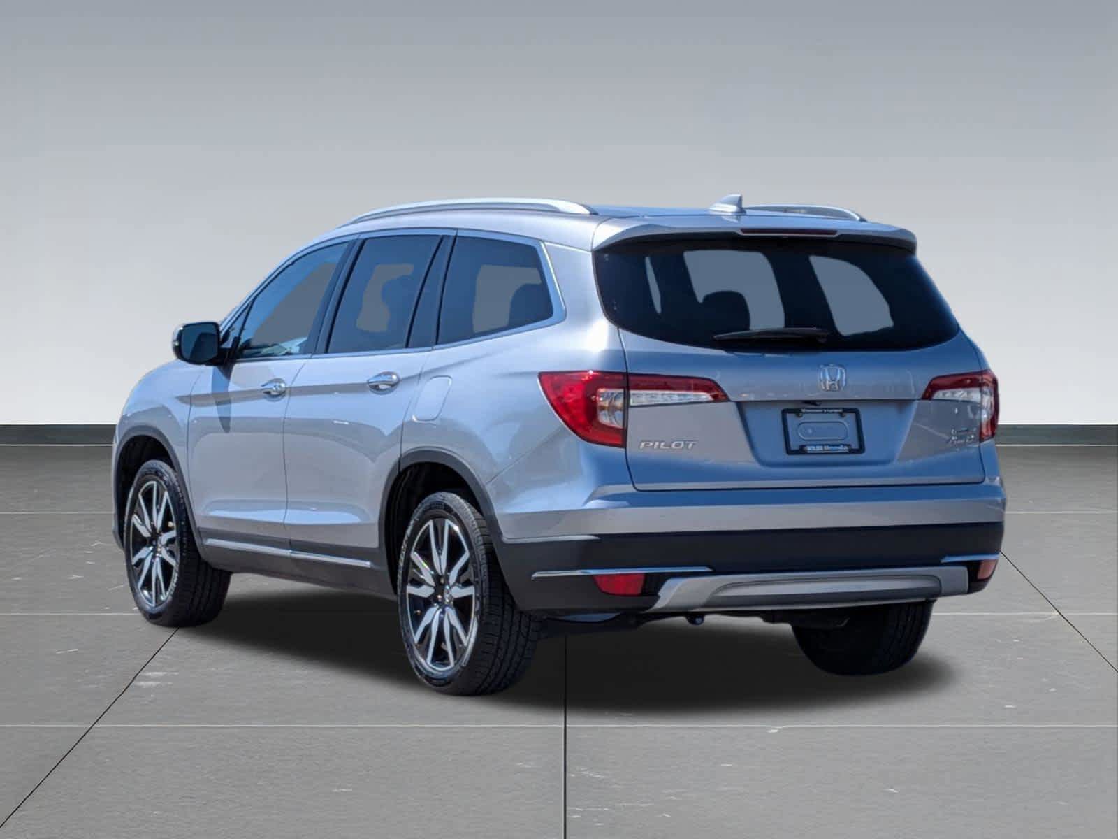 Certified 2020 Honda Pilot Touring image 4