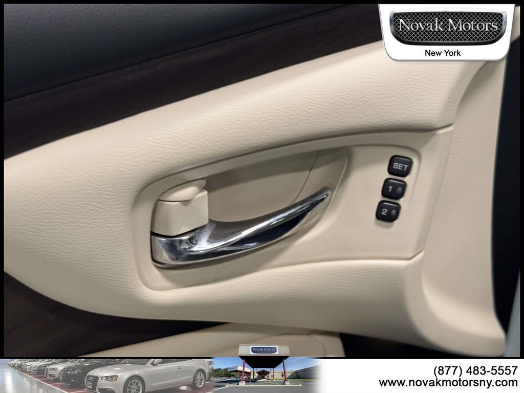 Used 2023 Nissan Murano Platinum w/ Cargo Package AWD/4WD image 17