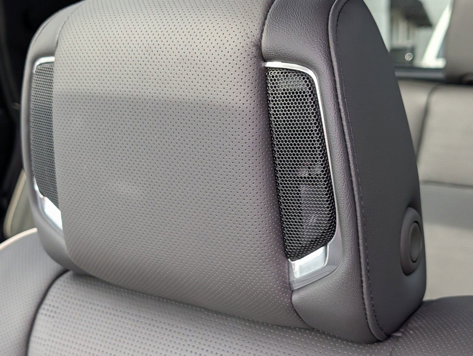 New 2026 Cadillac Escalade Luxury image 19