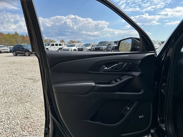Certified 2023 Chevrolet Traverse High Country w/ LPO, 'HIT The Road' Package AWD/4WD image 27