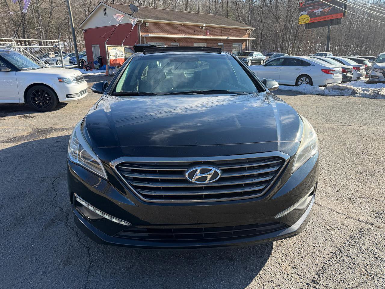 Used 2015 Hyundai Sonata Limited w/ Option Group 05 image 2