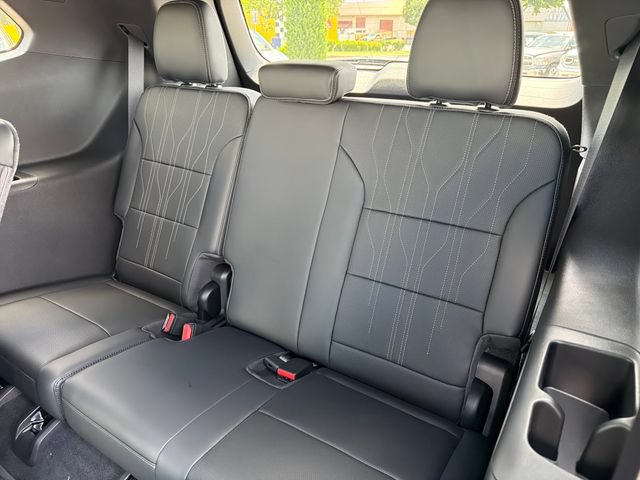 New 2026 Buick Enclave Avenir w/ Super Cruise Package FWD image 20