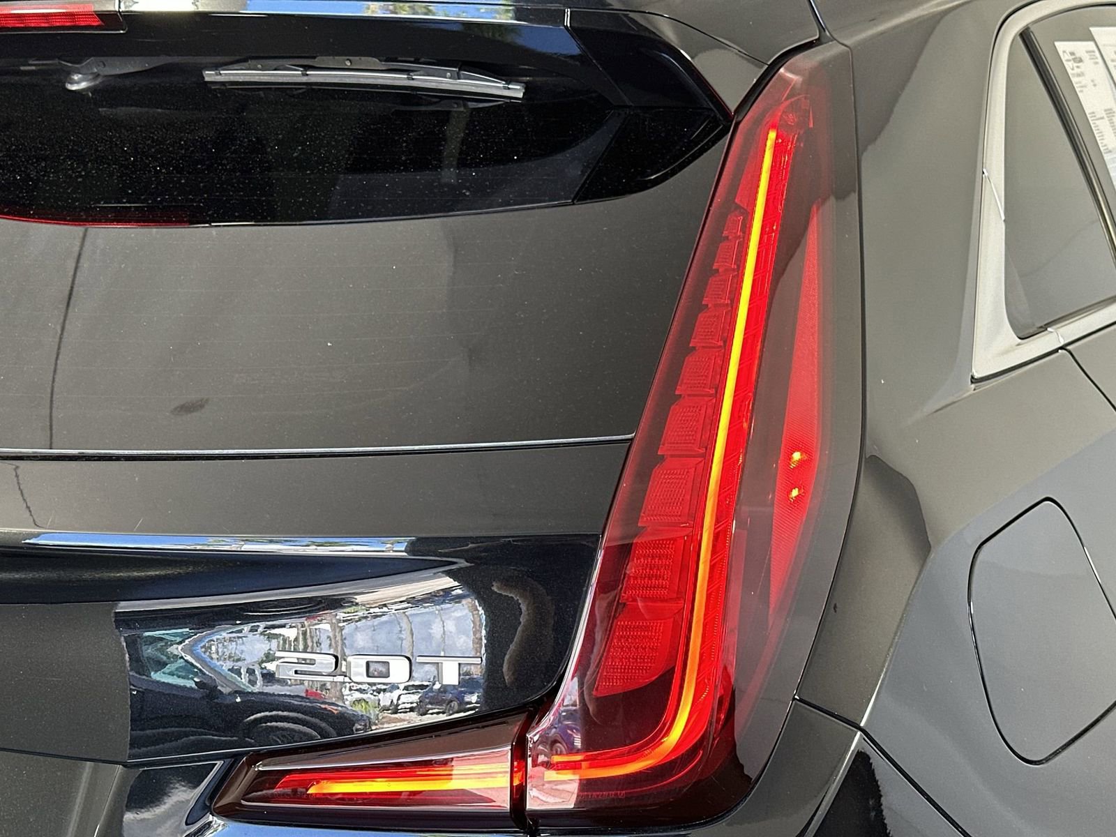 Used 2019 Cadillac XT4 Premium Luxury image 30