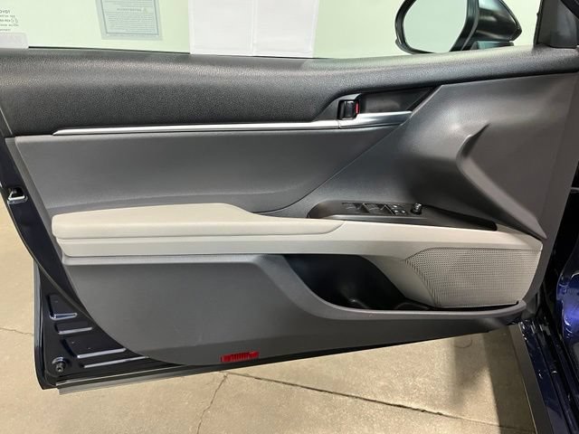 Used 2022 Toyota Camry LE FWD image 20
