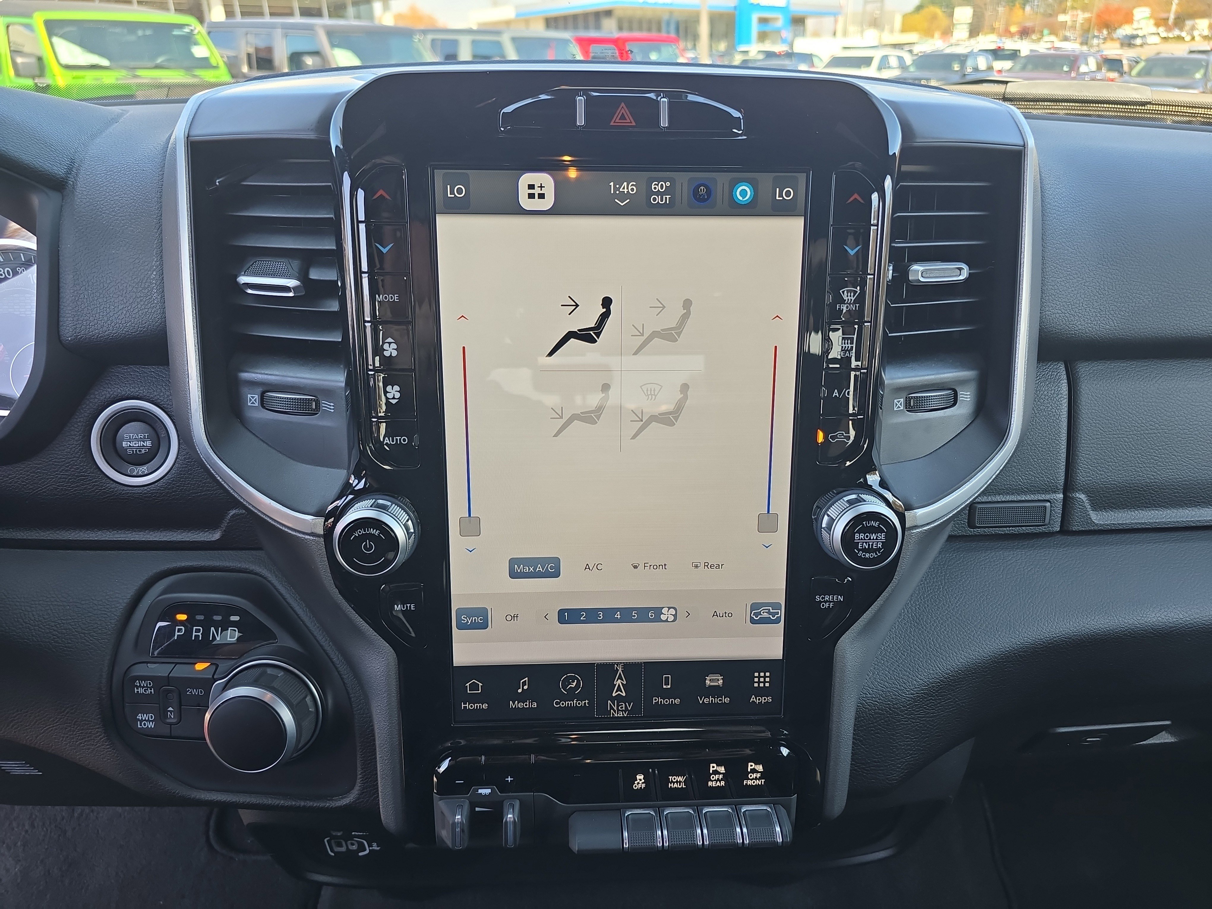 Used 2024 RAM 2500 Big Horn w/ Sport Appearance Package image 27