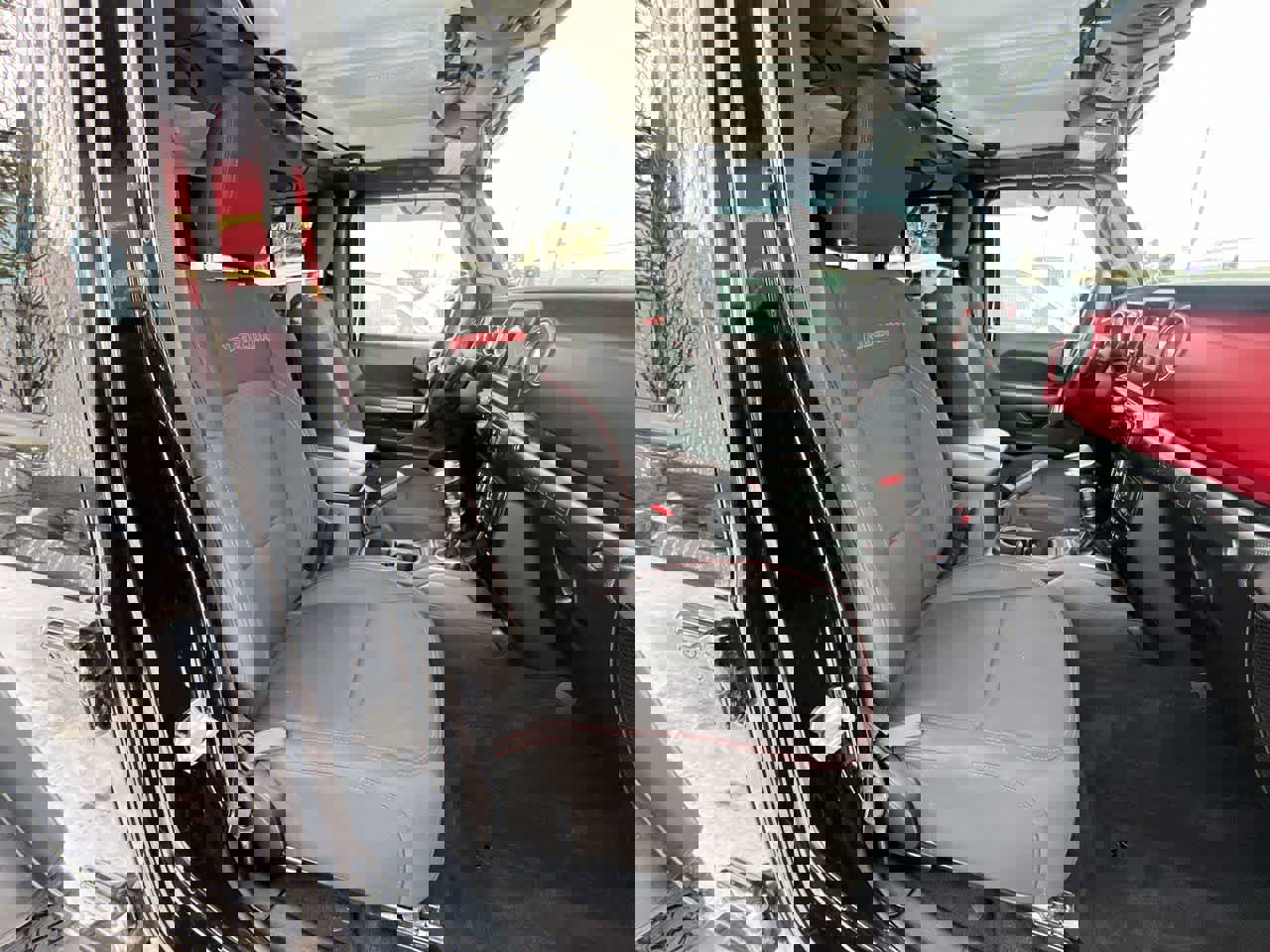 Used 2021 Jeep Wrangler Unlimited Rubicon image 28