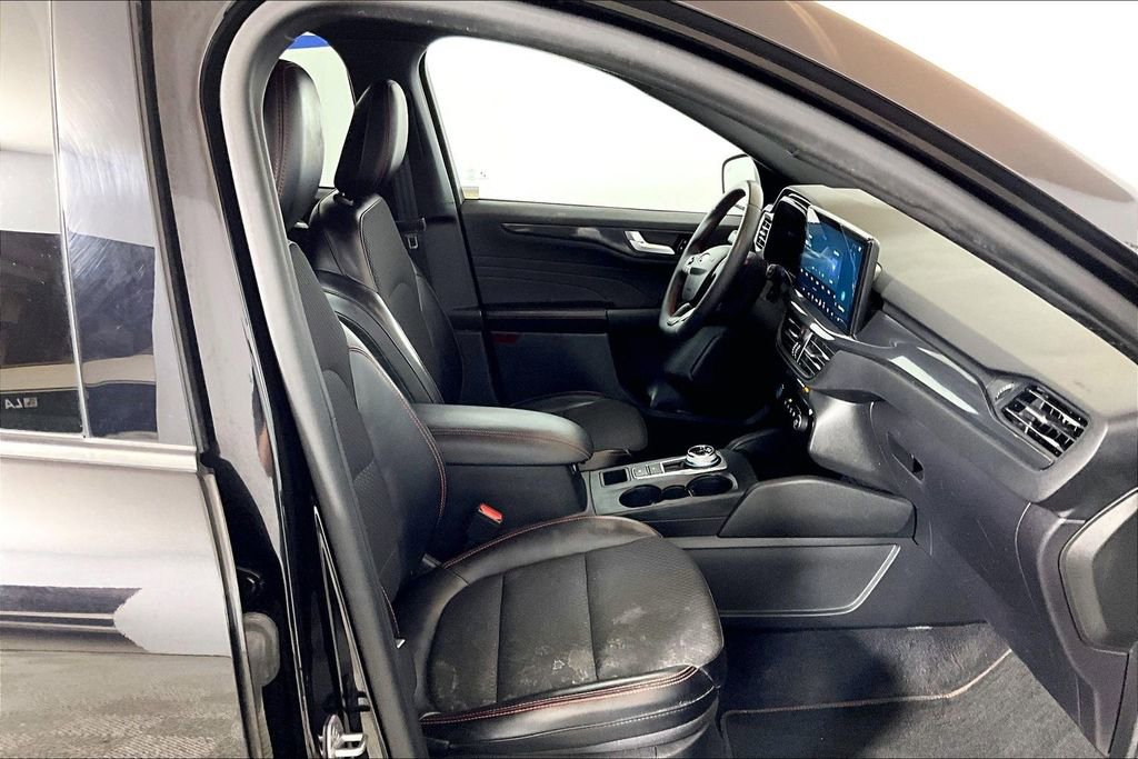 Used 2023 Ford Escape ST-Line w/ Tech Pack #1 image 6