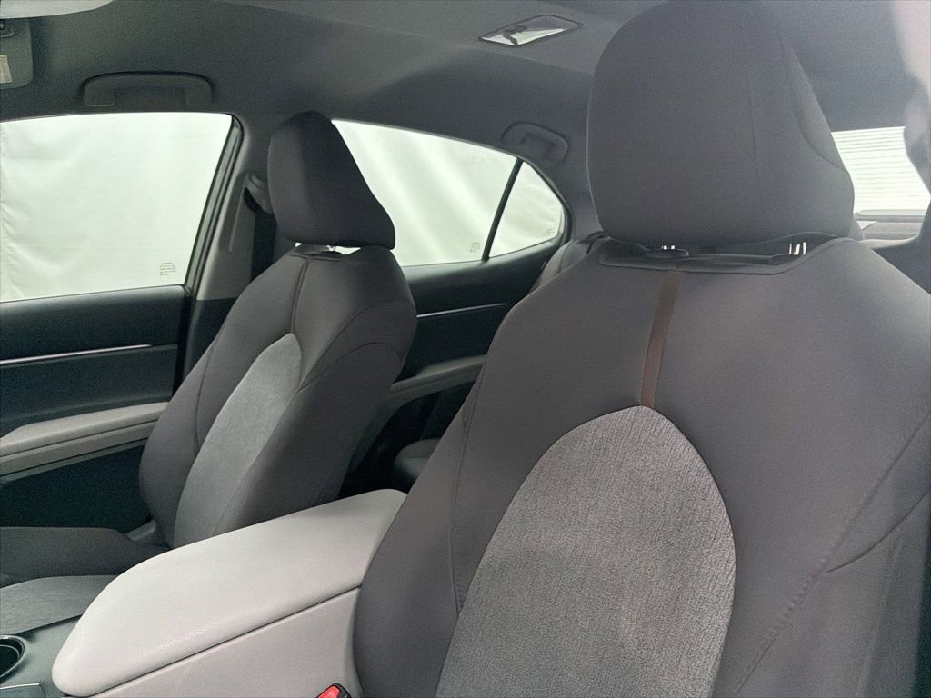 Used 2020 Toyota Camry LE w/ Convenience Package FWD image 14