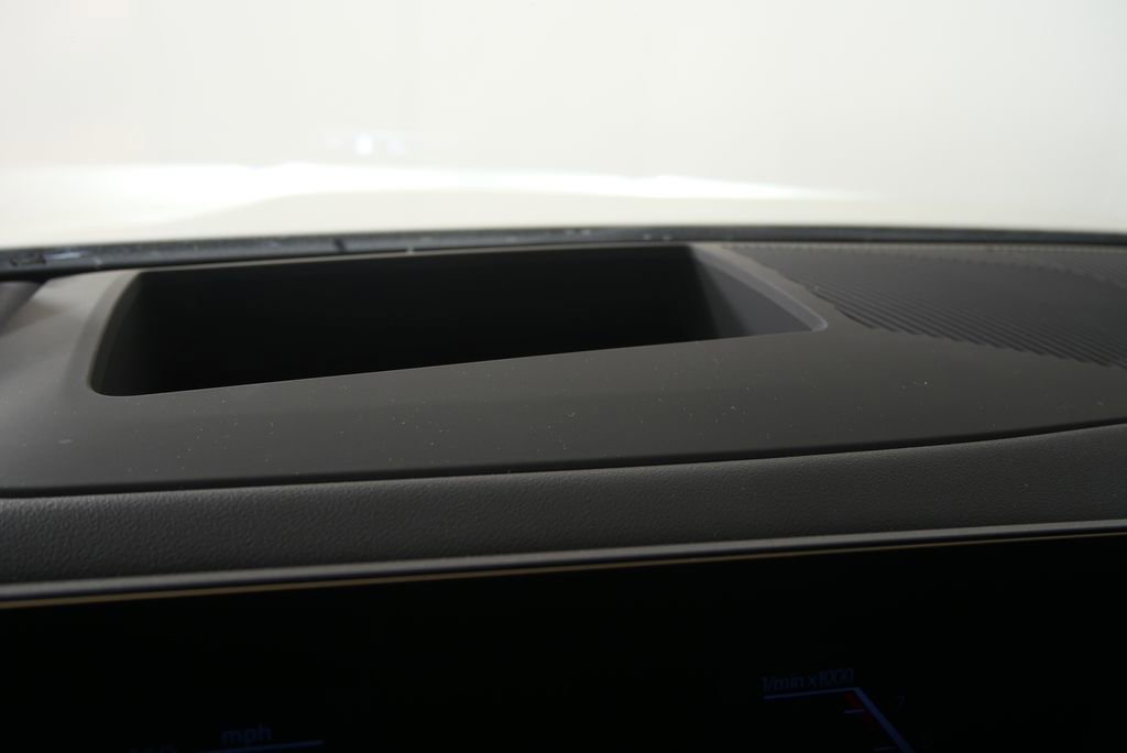 Used 2025 BMW 530i RWD image 16