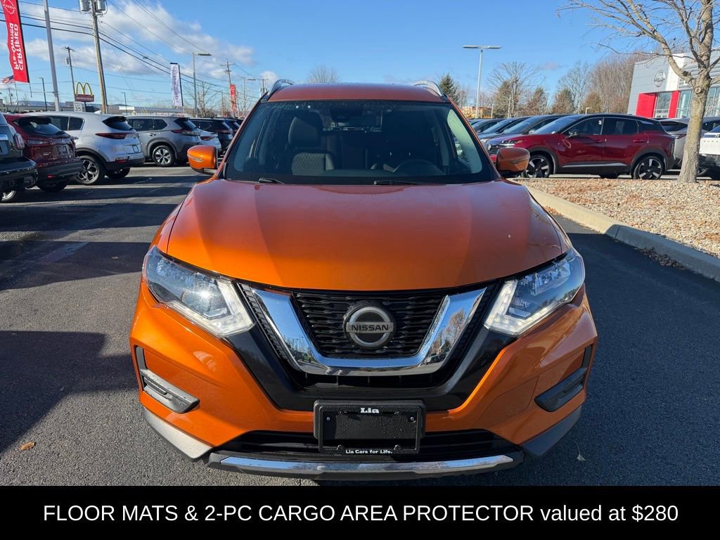 Used 2019 Nissan Rogue SV image 3