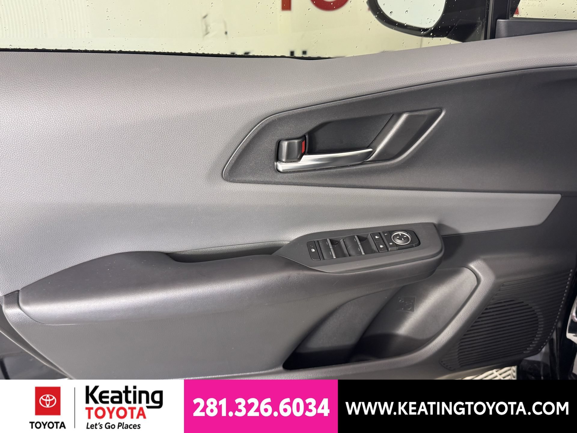 Certified 2024 Toyota Prius XLE FWD image 13