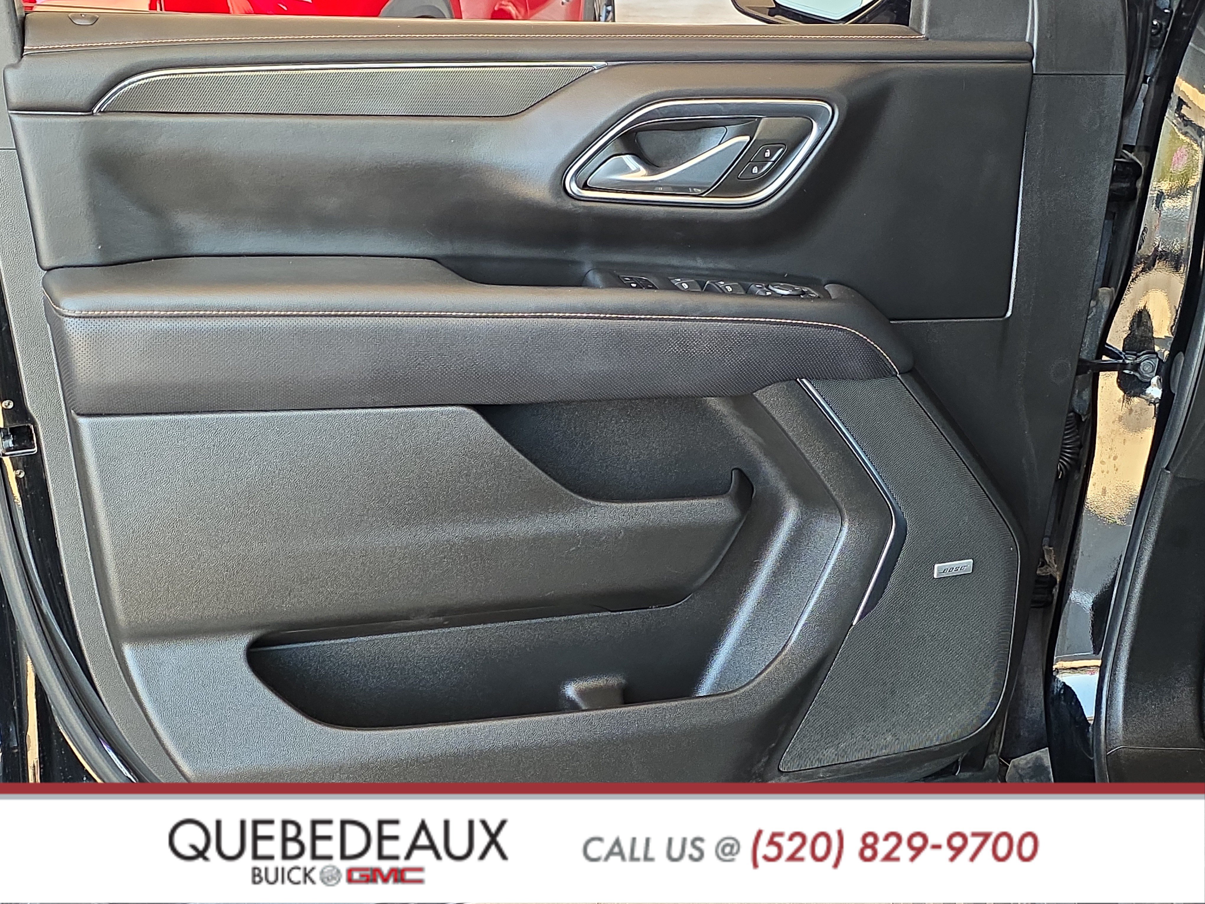 Used 2023 GMC Yukon AT4 w/ Technology Package AWD/4WD image 9