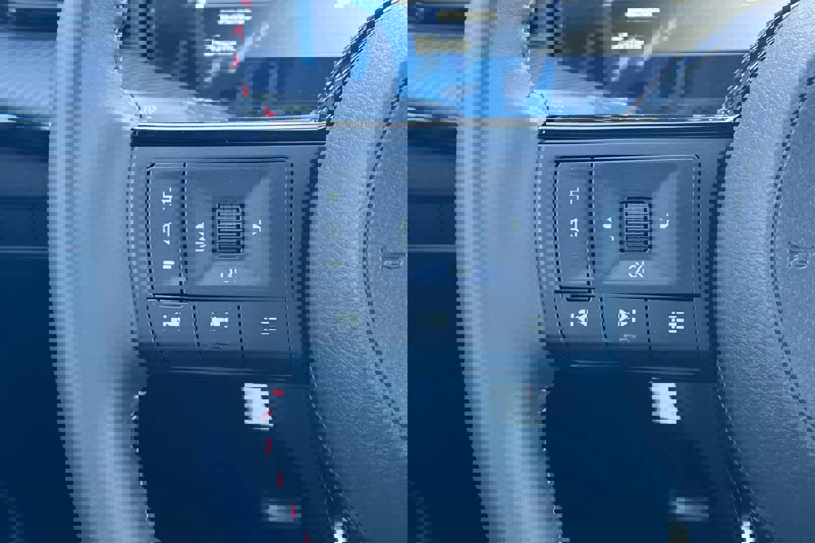 New 2026 Nissan Kicks SR w/ Illumination Package image 30