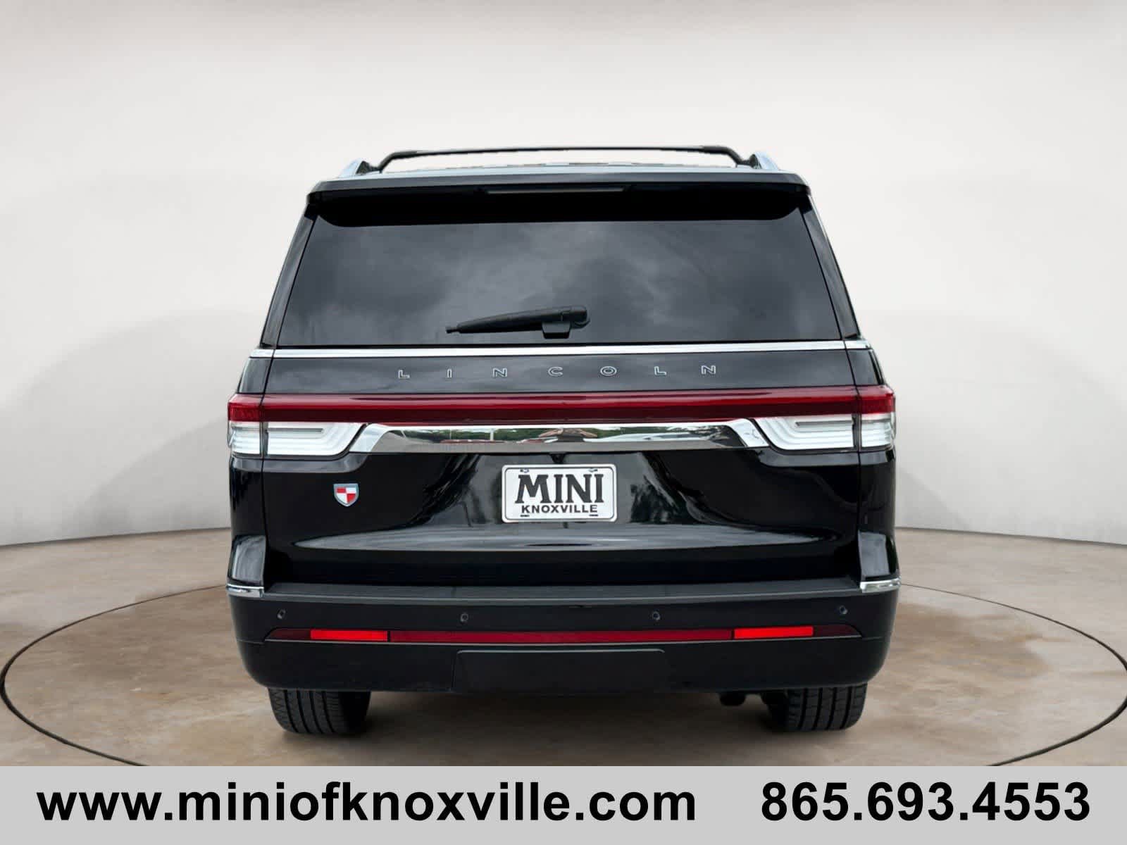 Used 2023 Lincoln Navigator L Black Label AWD/4WD image 4