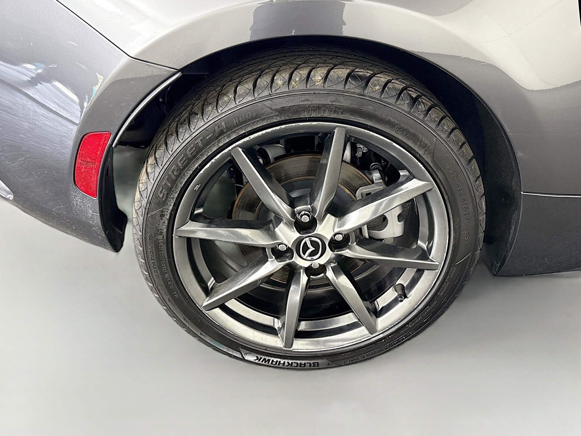 Used 2017 MAZDA MX-5 Miata RF Grand Touring image 28