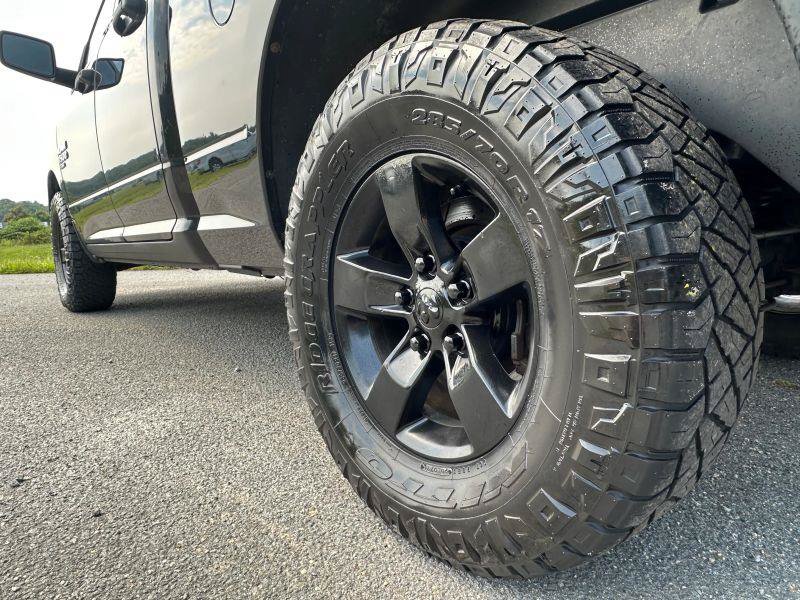 Used 2019 RAM 1500 Express AWD/4WD image 6