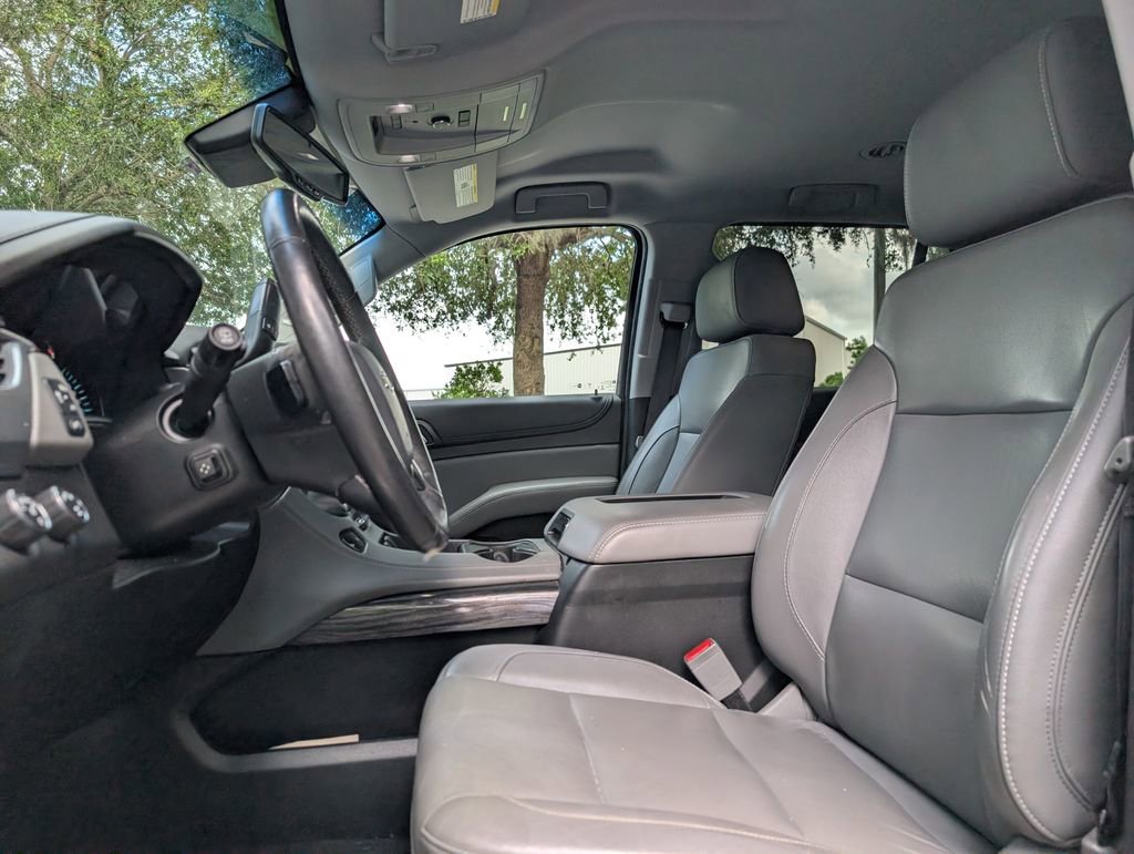 Used 2019 Chevrolet Tahoe LT w/ Luxury Package AWD/4WD image 12