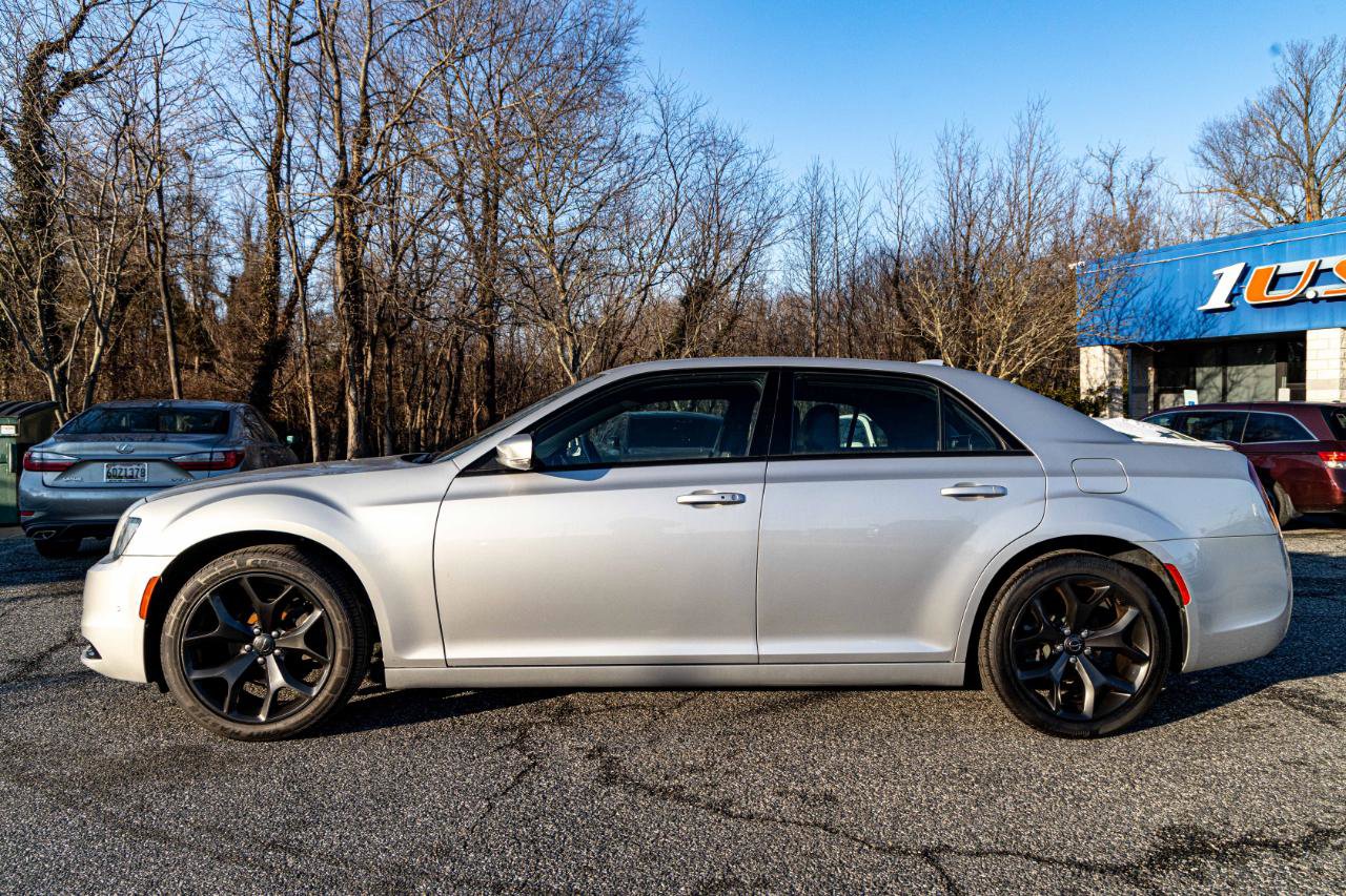 Used 2021 Chrysler 300 S image 3