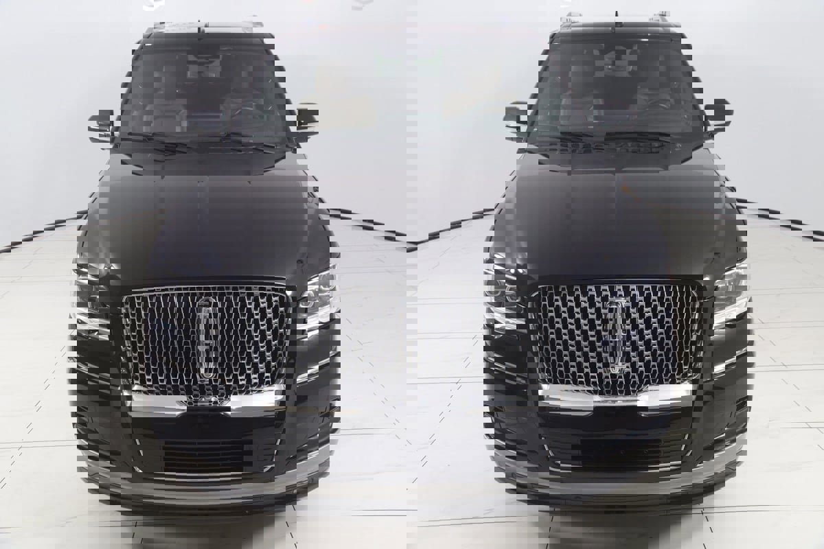 Used 2023 Lincoln Navigator Reserve image 58