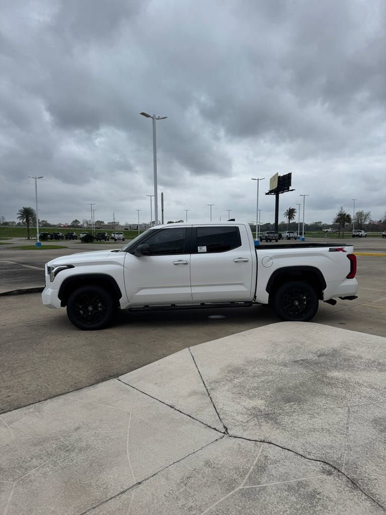 Used 2026 Toyota Tundra SR5 w/ SX Package AWD/4WD image 6
