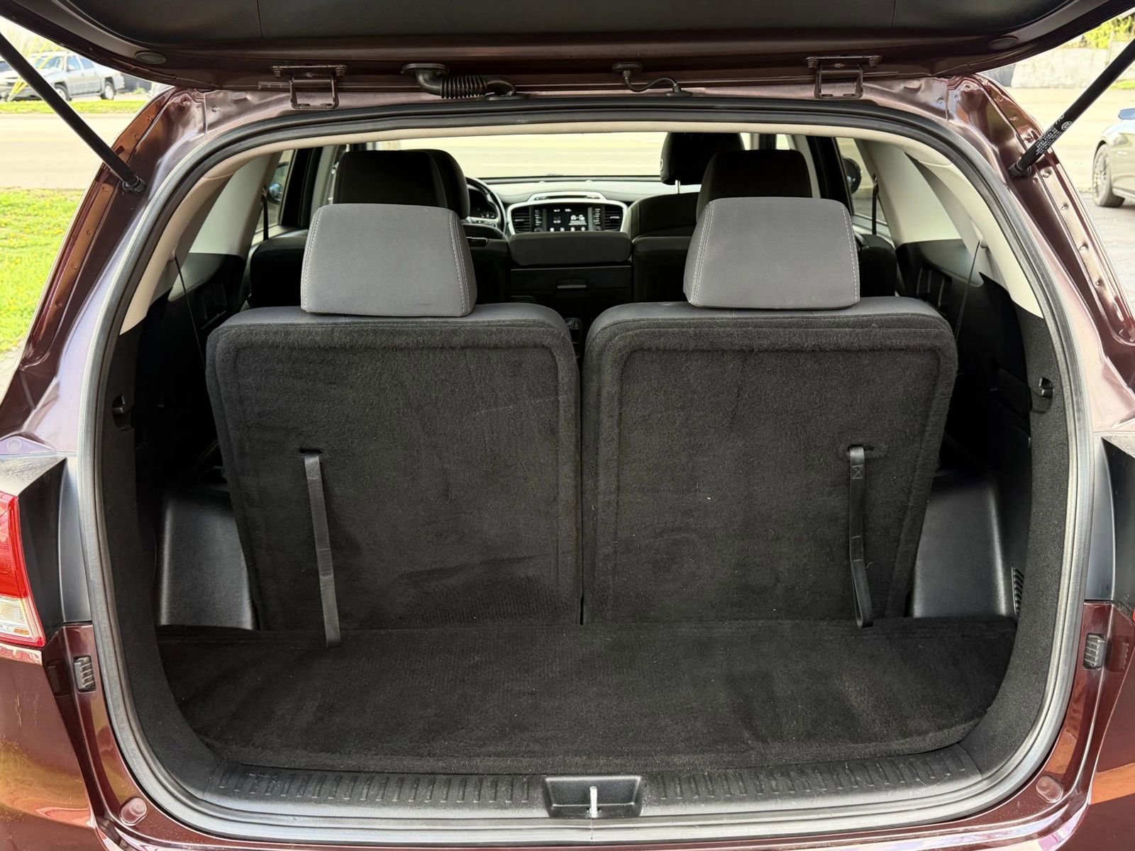 Used 2018 Kia Sorento FWD image 7