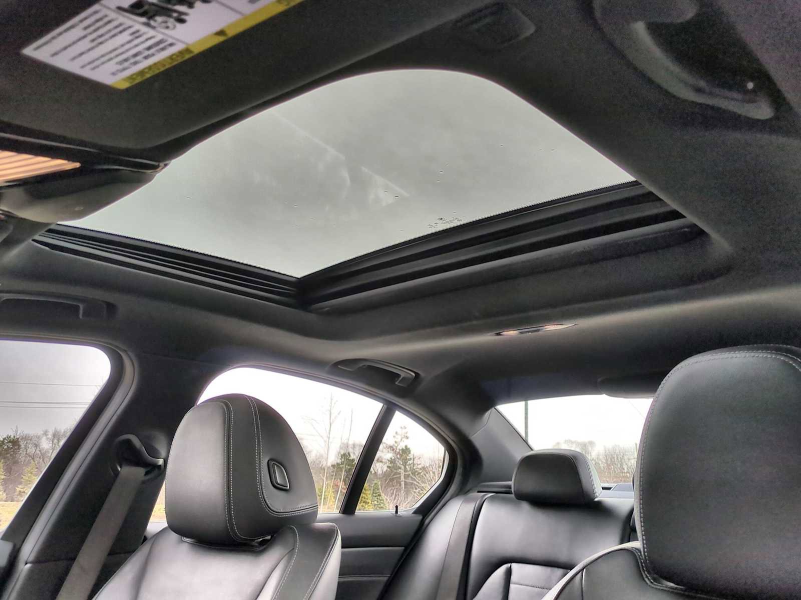 Used 2020 BMW 330i xDrive Sedan w/ Premium Package image 19