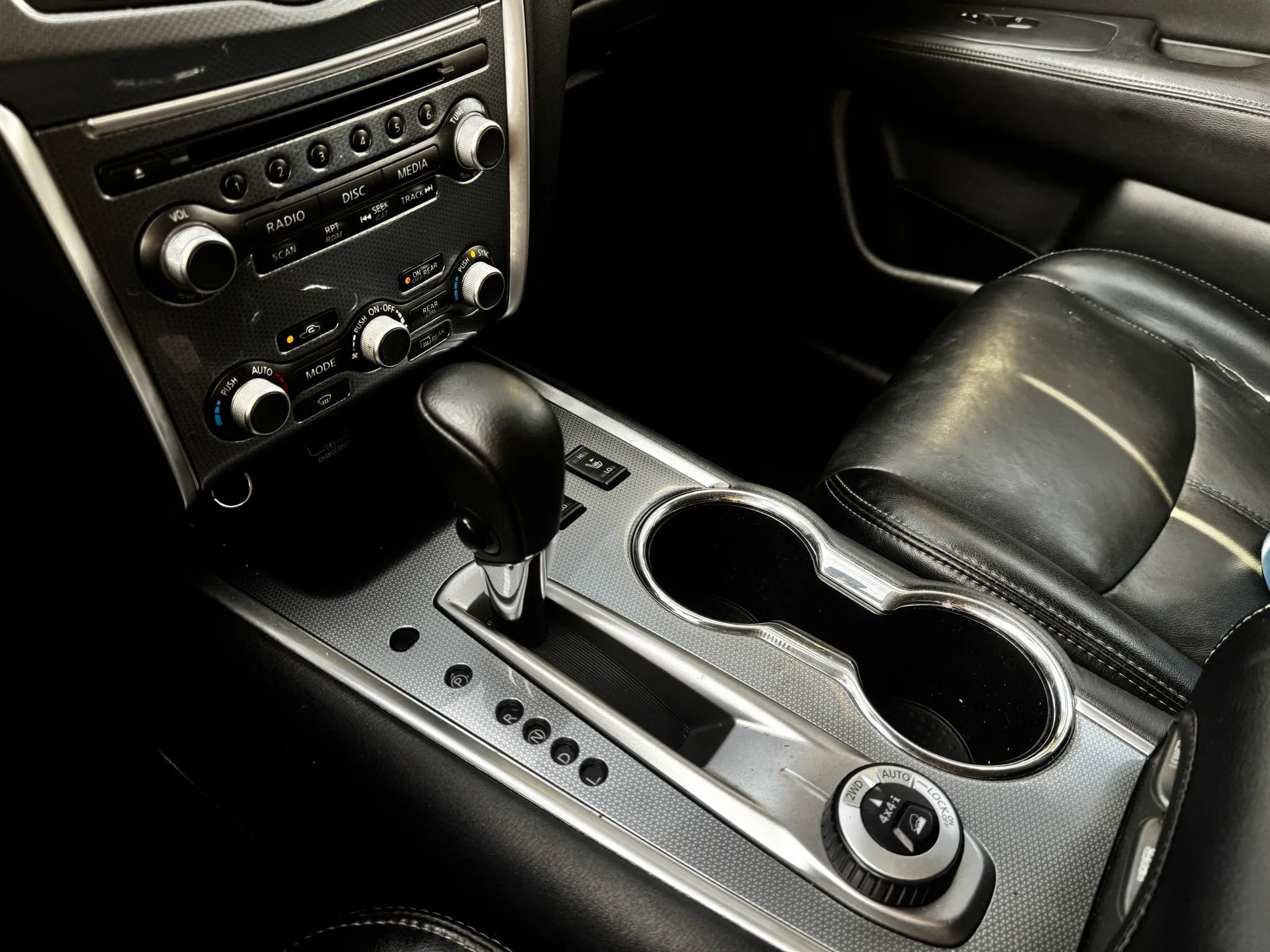 Used 2020 Nissan Pathfinder SL image 20