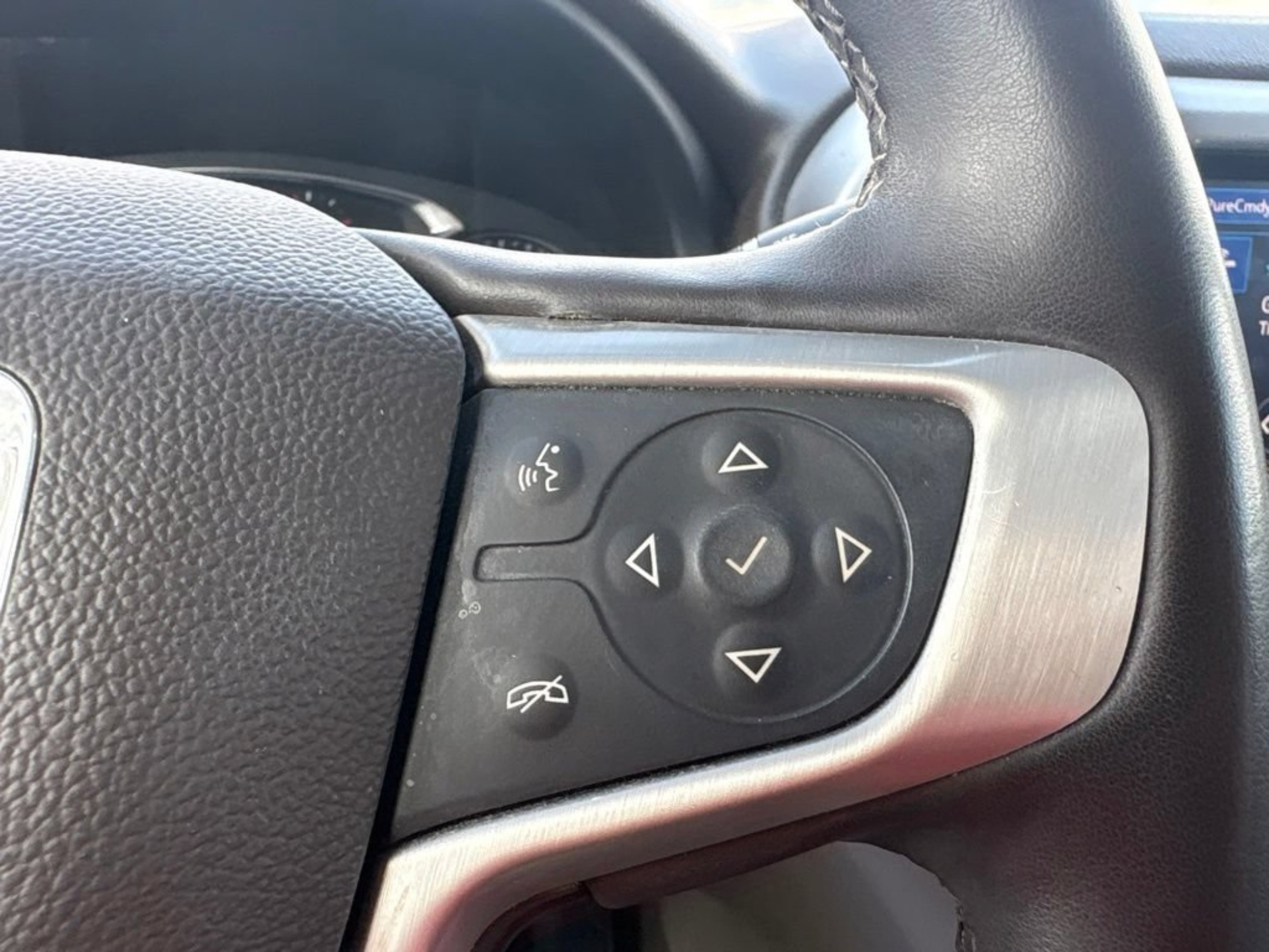 Used 2023 GMC Acadia SLT w/ Preferred Package FWD image 13