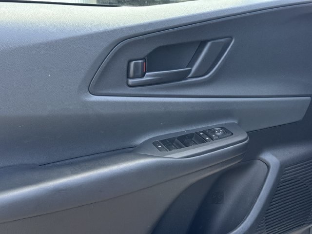 Used 2025 Toyota Prius LE FWD image 24