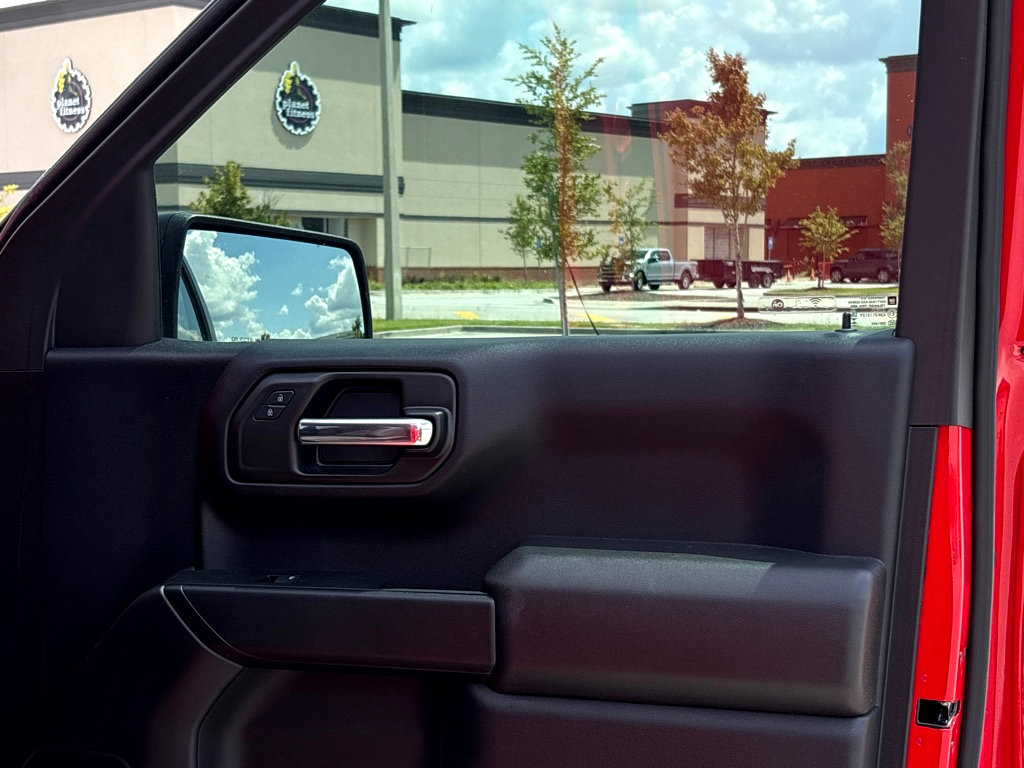 New 2024 Chevrolet Silverado 1500 Custom image 32