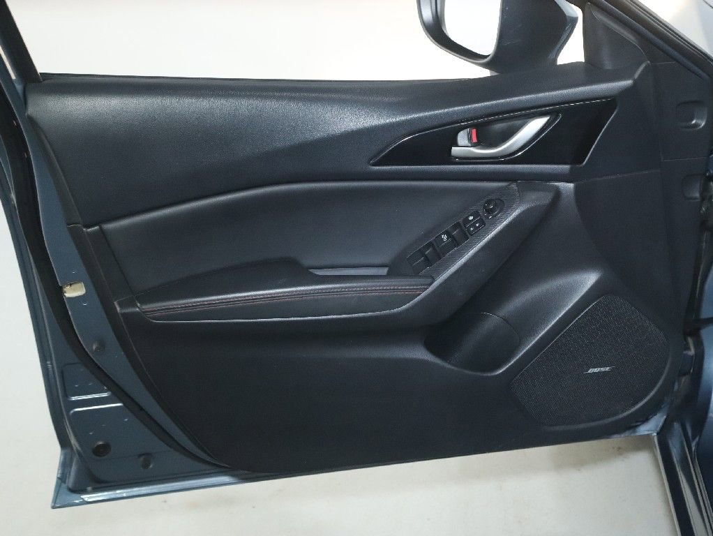 Used 2015 MAZDA MAZDA3 i Grand Touring FWD image 17