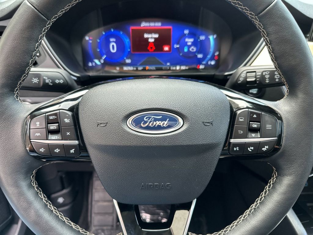 Certified 2022 Ford Escape Titanium w/ Titanium Premium Package image 23