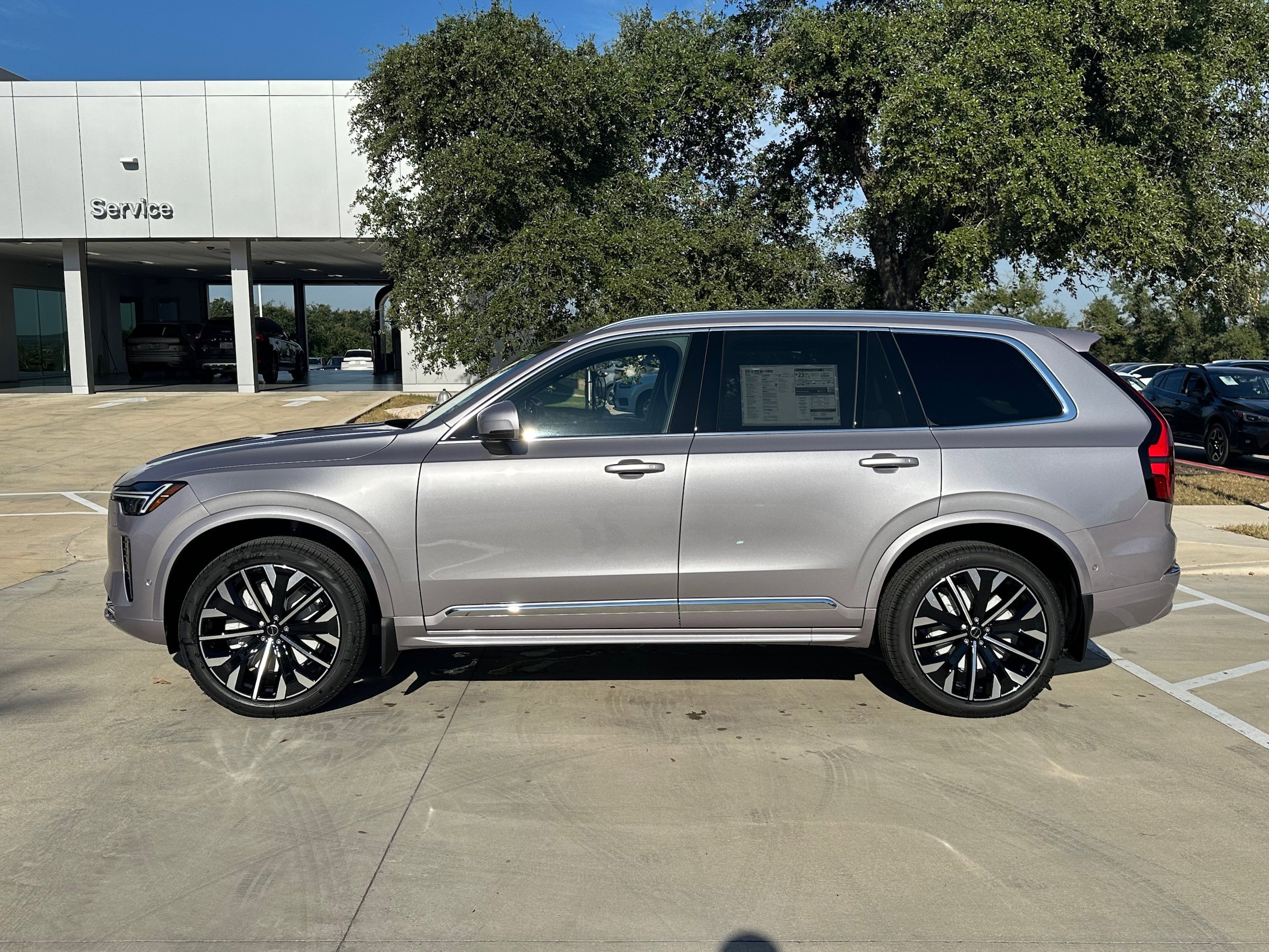 Used 2026 Volvo XC90 B6 Plus w/ Protection Package Premier AWD/4WD image 3