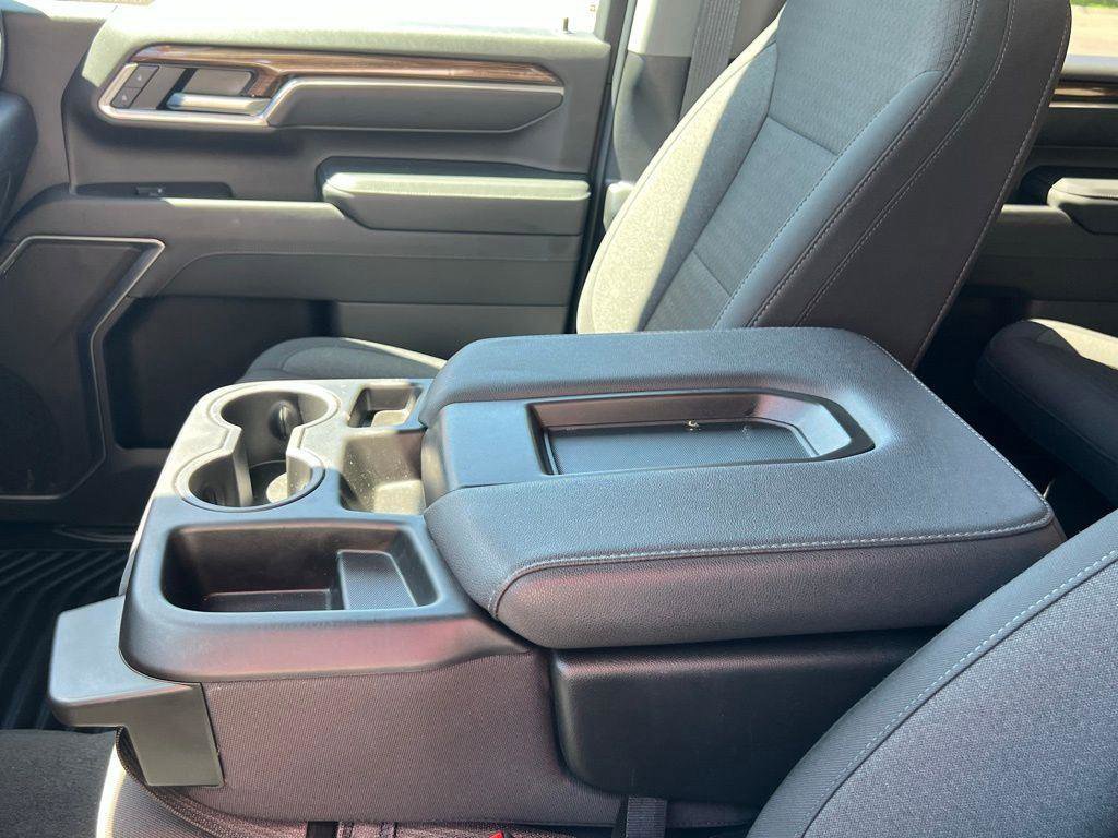 Used 2025 Chevrolet Silverado 3500 LT w/ All Star Edition image 41