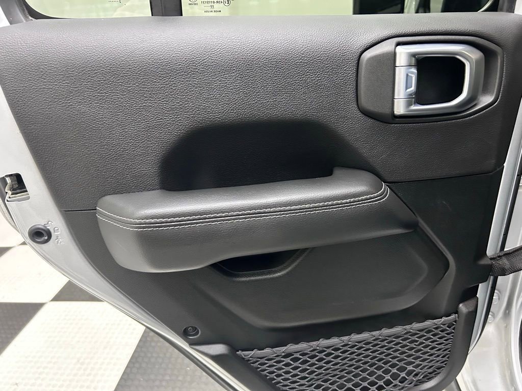 Used 2023 Jeep Wrangler Unlimited Sahara w/ Cold Weather Group image 13