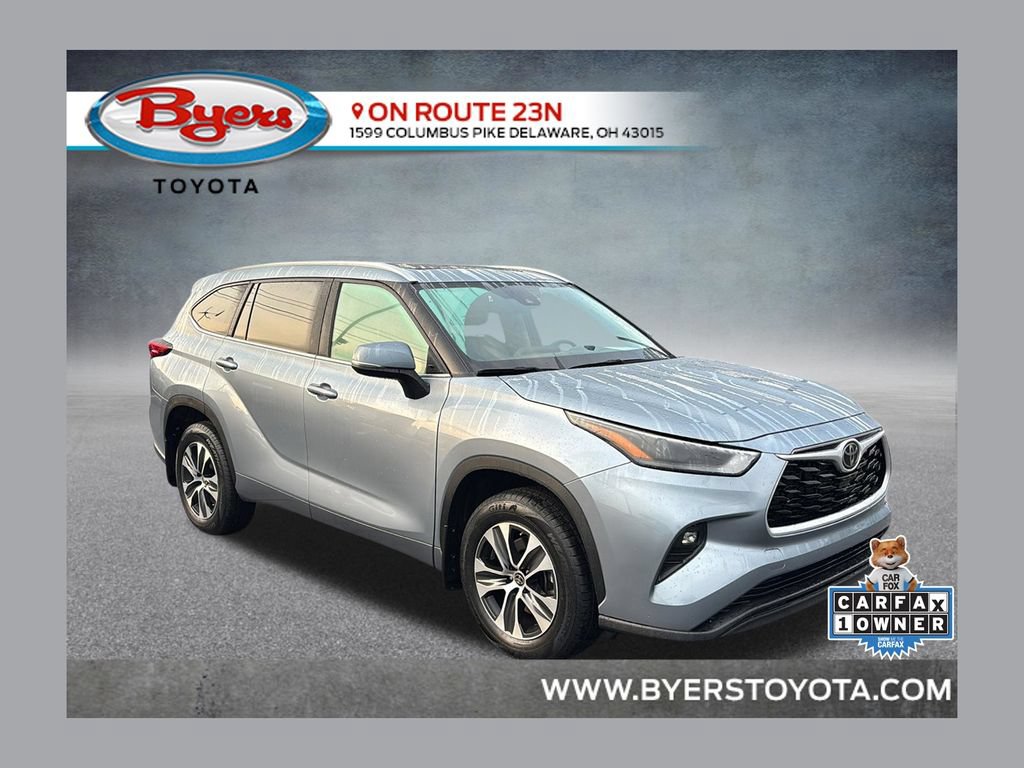 Used 2023 Toyota Highlander XLE AWD/4WD video 1