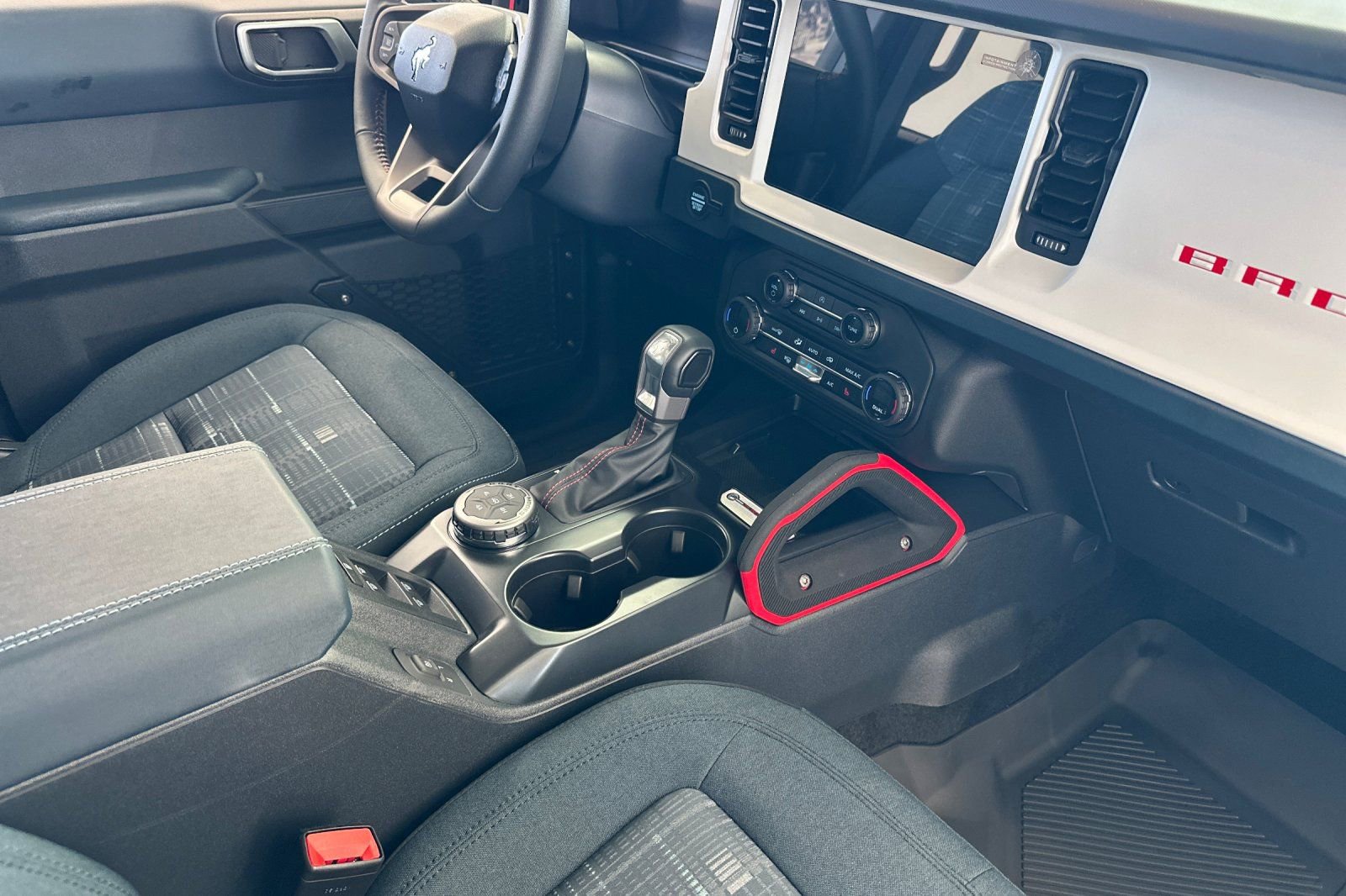 New 2026 Ford Bronco Outer Banks image 15