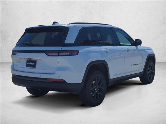 New 2026 Jeep Grand Cherokee Altitude RWD image 2