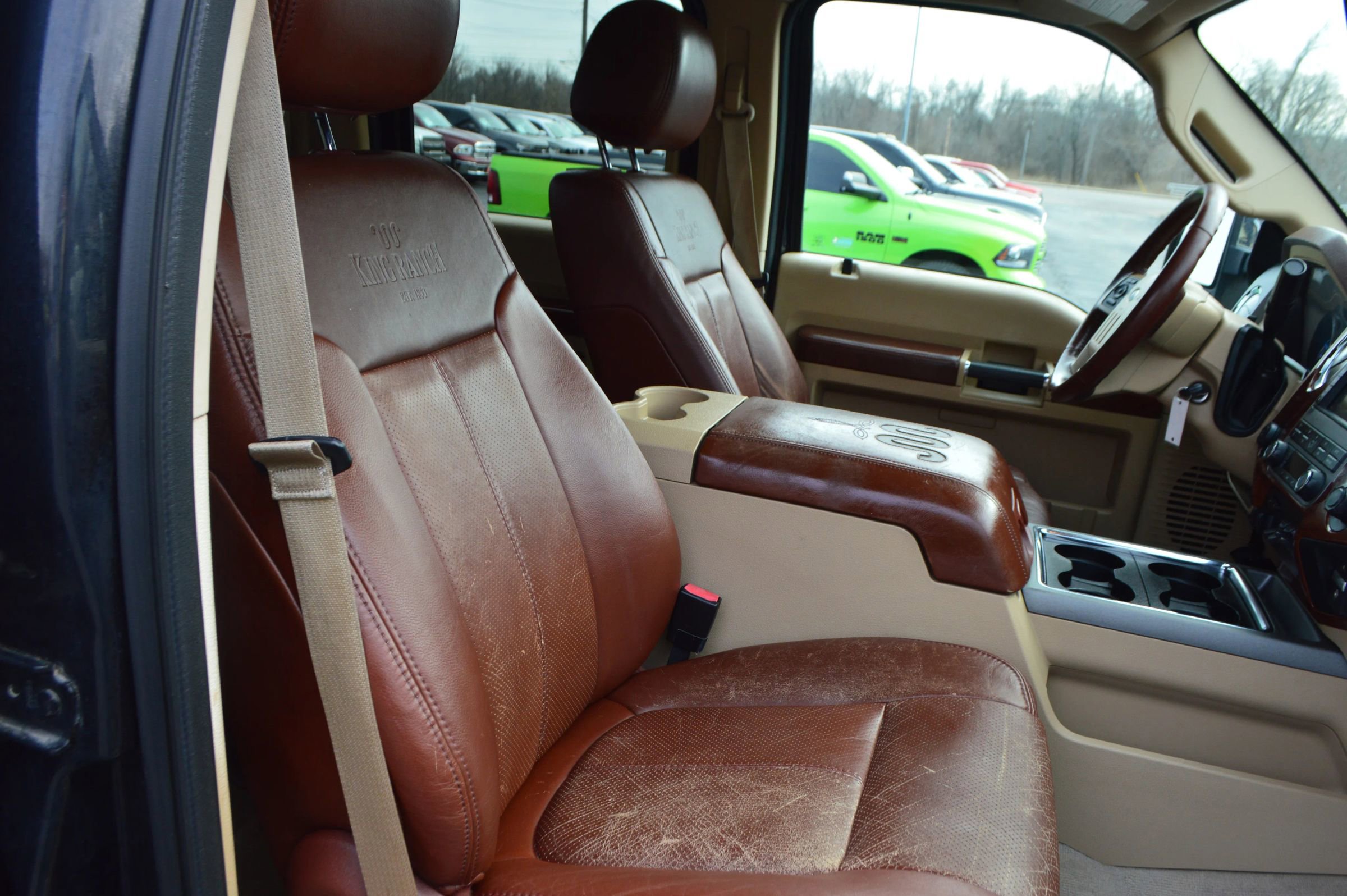 Used 2012 Ford F350 King Ranch w/ King Ranch w/Chrome Pkg image 24