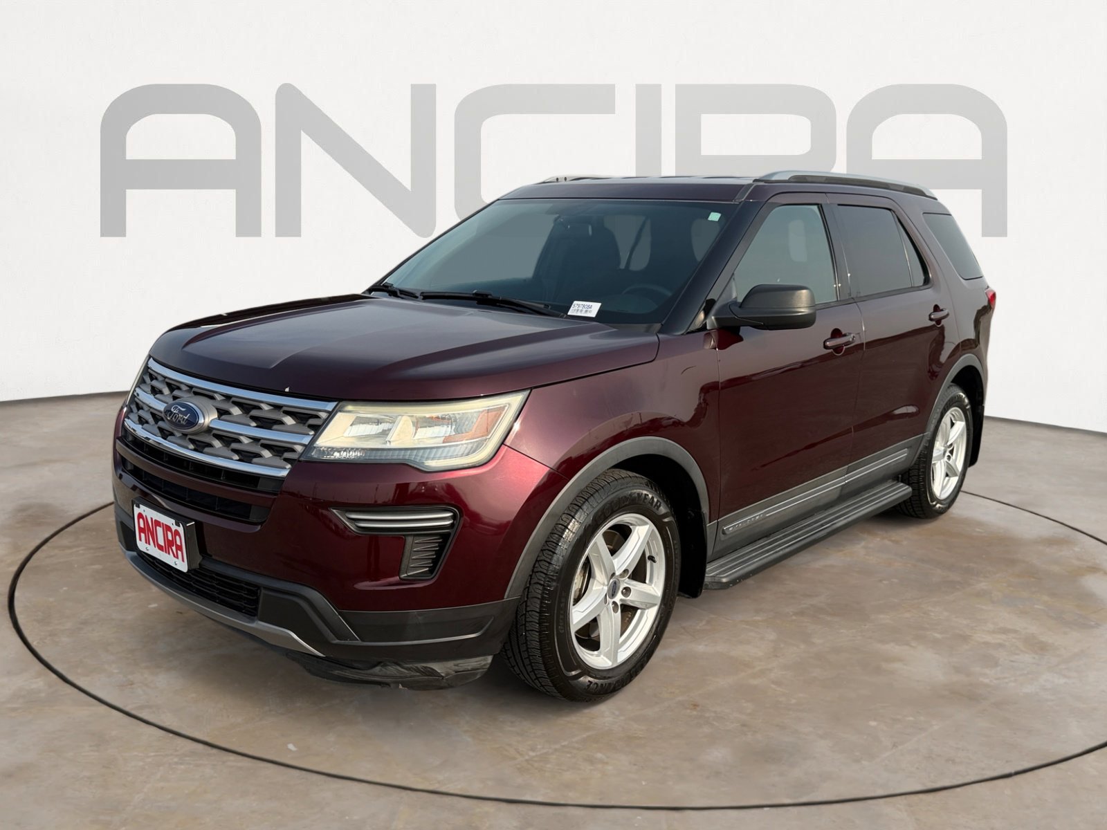 Used 2018 Ford Explorer XLT FWD image 7