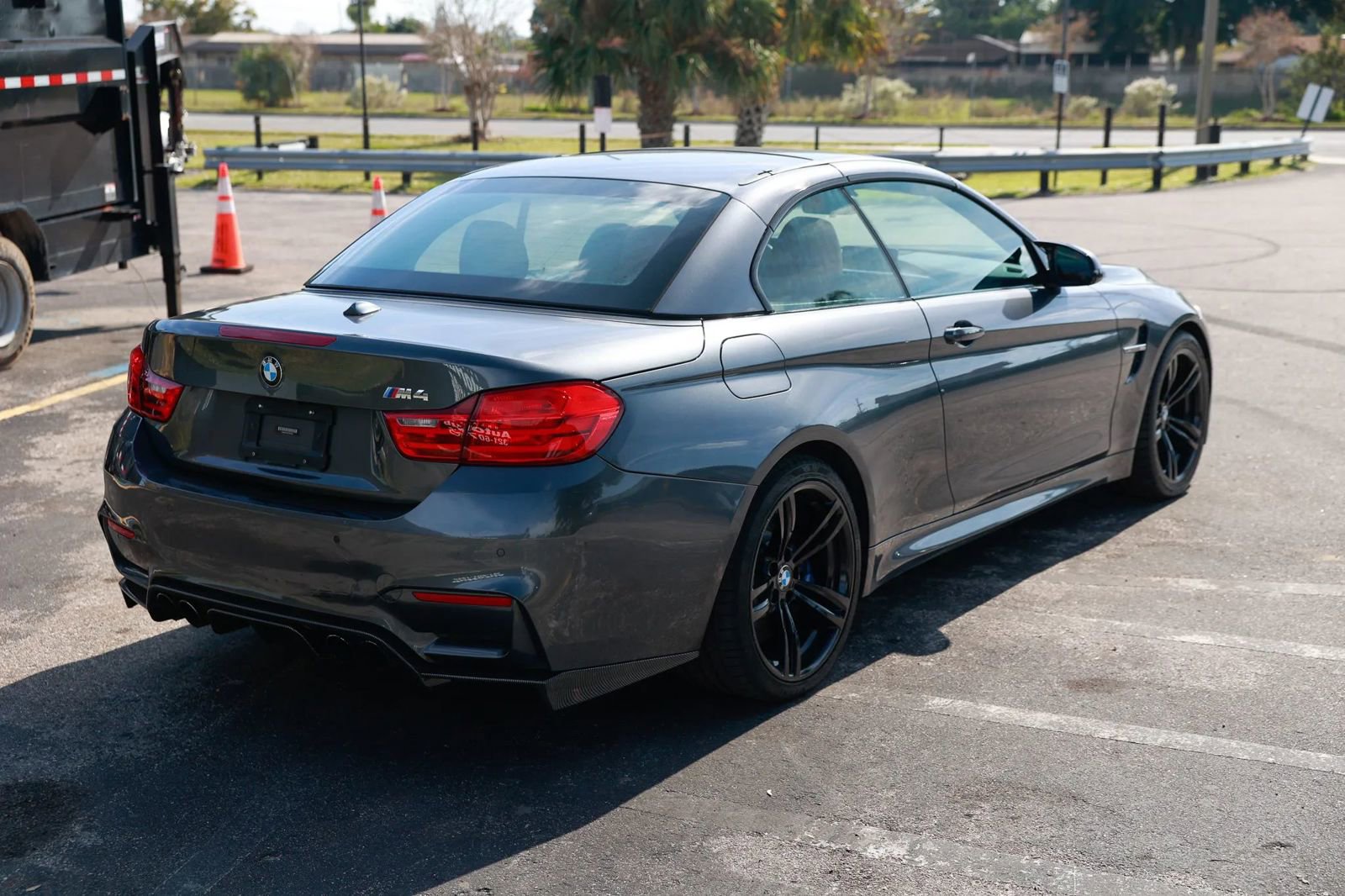 Used 2015 BMW M4 Convertible image 7
