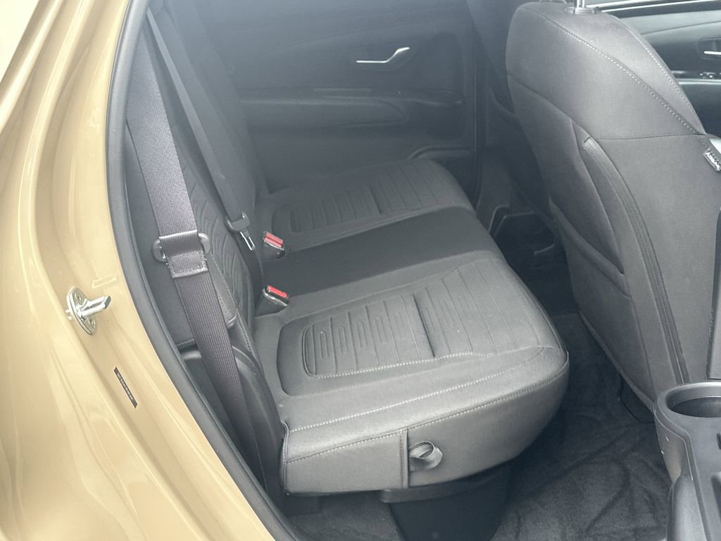 Used 2023 Hyundai Santa Cruz SEL Premium w/ Cargo Package image 16