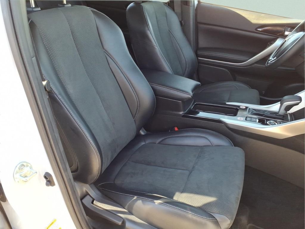 Used 2025 Mitsubishi Eclipse Cross SE image 15