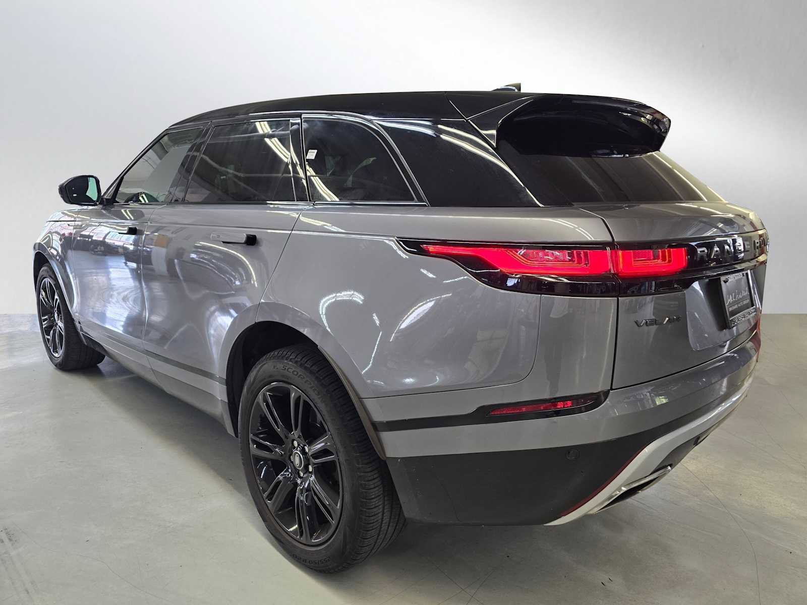 Used 2023 Land Rover Range Rover Velar R-Dynamic S AWD/4WD image 3