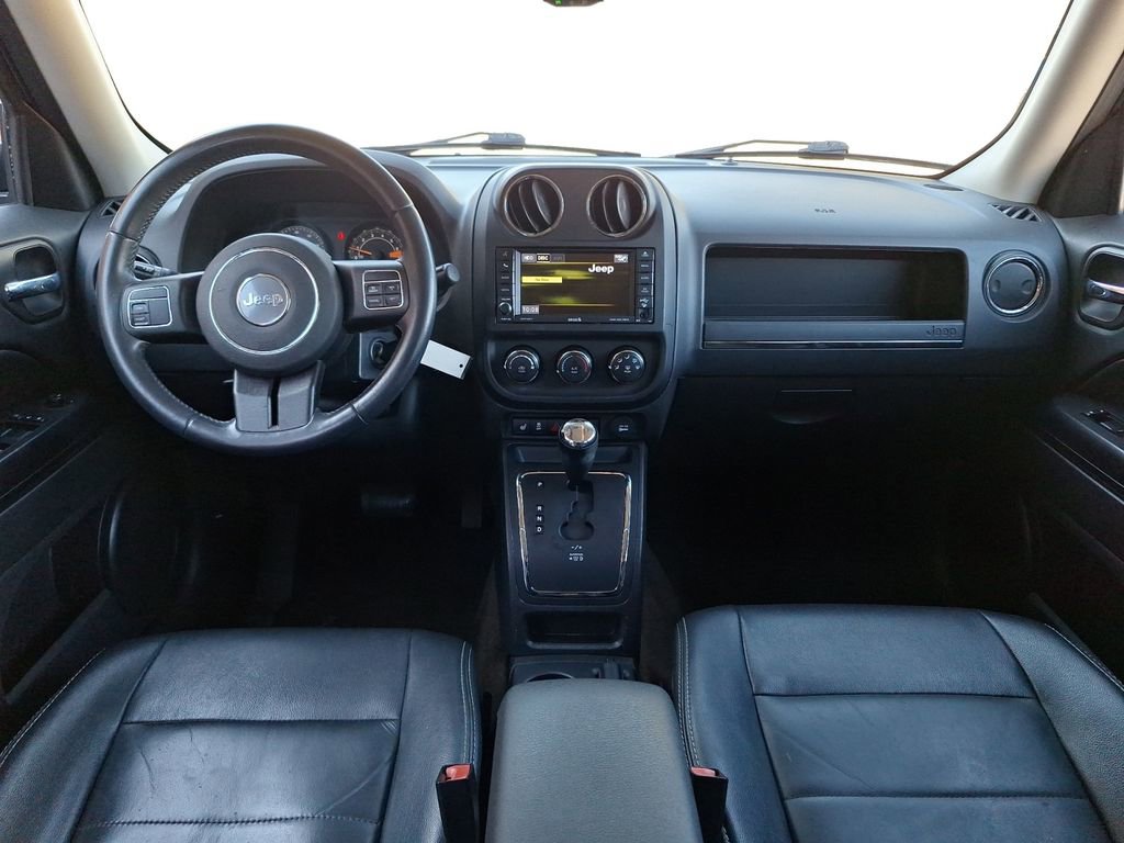 Used 2016 Jeep Patriot High Altitude AWD/4WD image 14