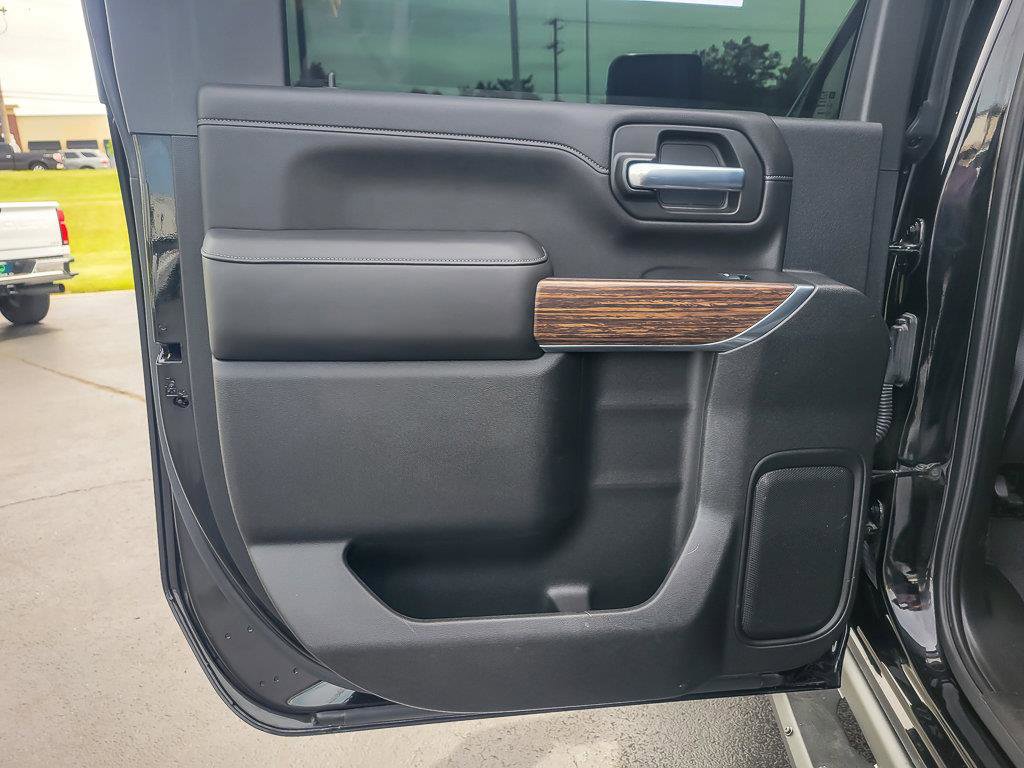 Certified 2020 Chevrolet Silverado 2500 High Country w/ Technology Package AWD/4WD image 20